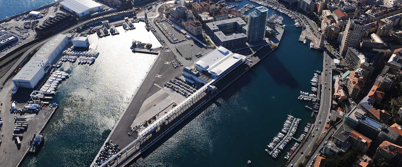 Terzo accosto crociere e banchina Boselli nel porto di Savona